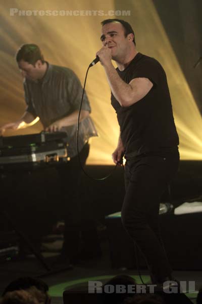 FUTURE ISLANDS - 2015-04-02 - PARIS - La Cigale - 